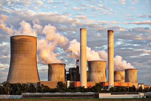 Trends in Decarbonization: Global Pressures, Regulations, and Risks